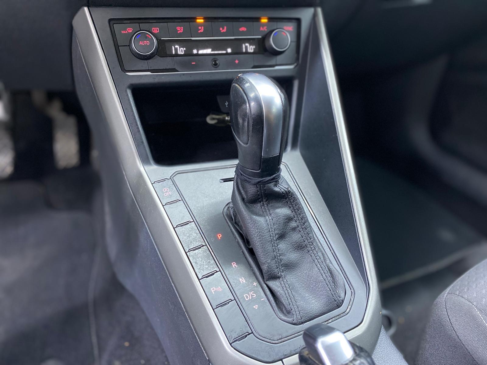 VOLKSWAGEN POLO 18
